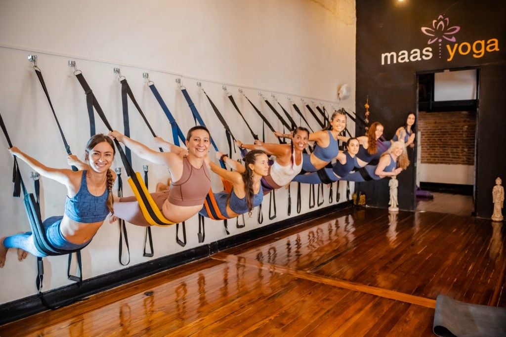 Formación Intensiva en Yoga y Columpios